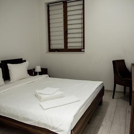 Luxe Stay Târgu-Mureş Exteriör bild