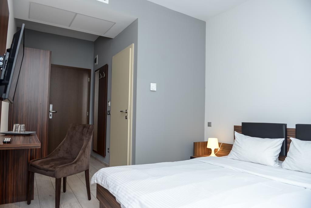 Luxe Stay Târgu-Mureş Exteriör bild
