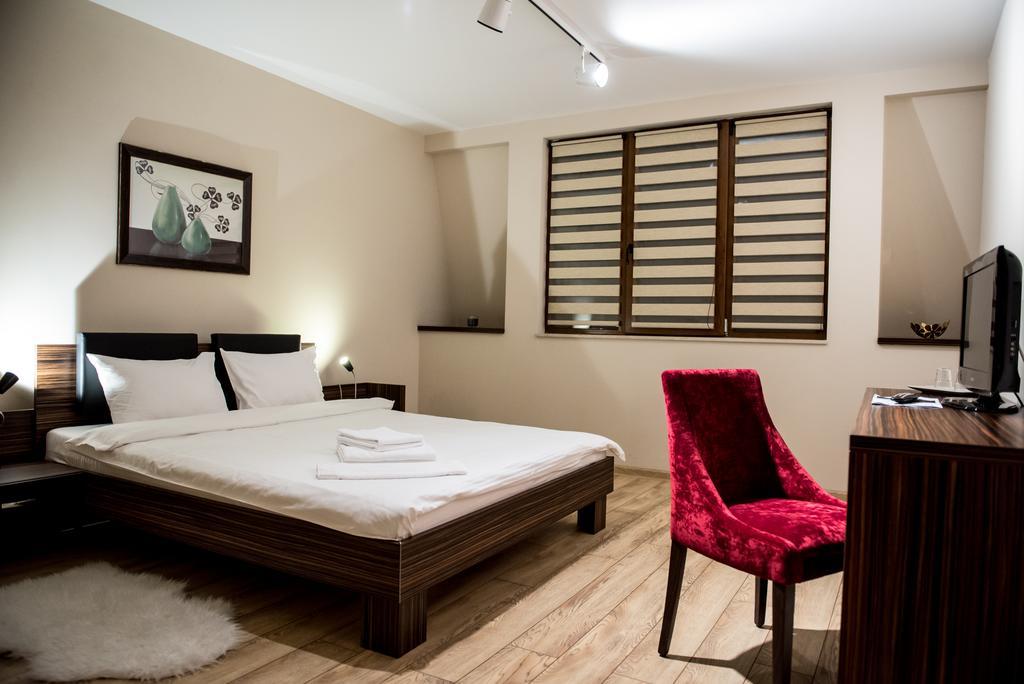 Luxe Stay Târgu-Mureş Exteriör bild